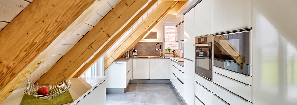 Rost Wohnbau - Interieur Dachgeschoss Küche